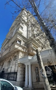 فرمانیه شرقی سنبل ۱۶۰متر ۳خ ویودار سلطنتی ساز