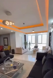 واحد ۱۰۰ متری در برج فاخر و لاکچری سفید