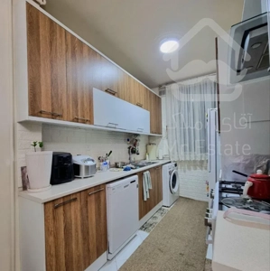 ۵۰متری شهرک سینا رو به کوچه دو قدمی اصلی