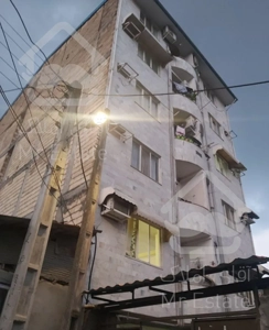 فروش اپارتمان طبقه ۲  پشت فرمانداری