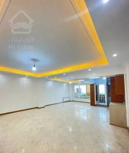 99متر/خطی رو به آفتاب/ویو بدون مشرف/2 پارکینگ سندی