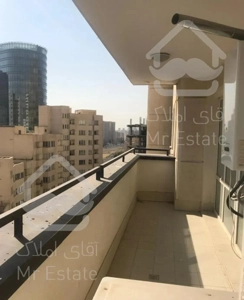 ١٣٢متر٣خواب طبقه٧نوسازنورگیر/دریاچه چیتگر