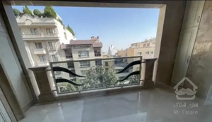 سجـاد ۲۹۰ متر فول امکانات ۸ سال ساخت