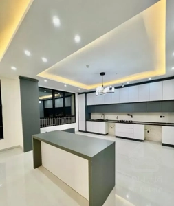 زیباشهر * جنوبی * مدرن * ۸متر تراس