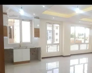 ۸۶متری/خوش نقشه/فول امکانات/گذر