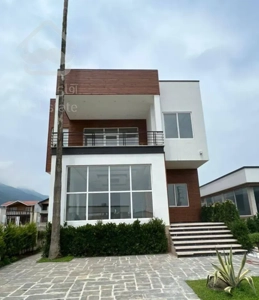 ویلا شهرکی مدرن استخردار چلندر