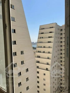 ۱۹۵ متر ۳خوابه کلید نخورده/برج مجلل/دریاچه